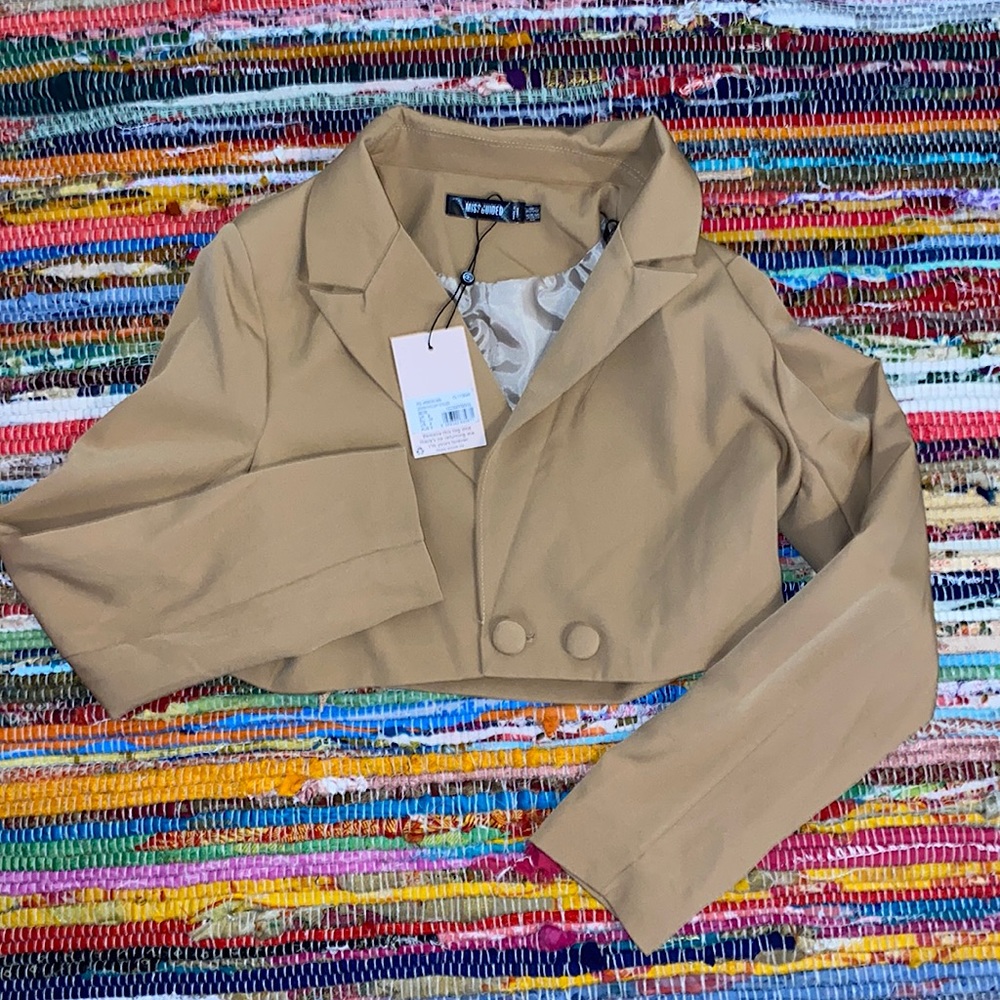 🧳 NWT Missguided Cropped One-Button Blazer